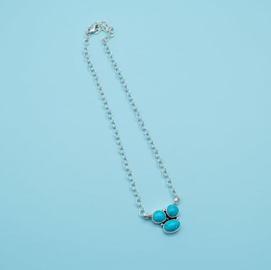 3-Stone Small Cluster Necklace – Kingman Turquoise – 17.5"